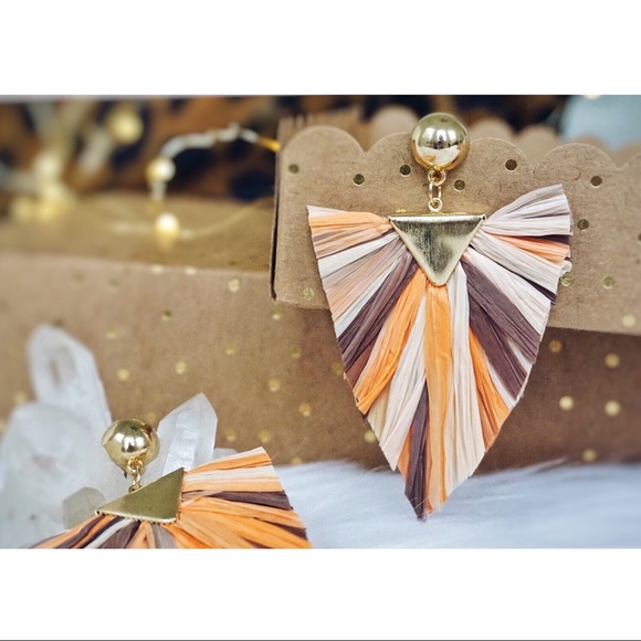 NEW! Geometric Raffia Tassel Stud Post Earrings - Picture 2 of 10